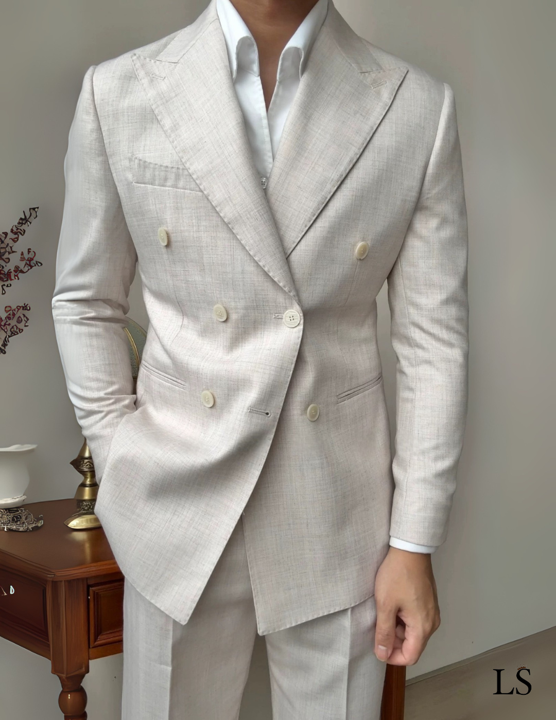 Double-Breasted Sabbia Di Lino Suit